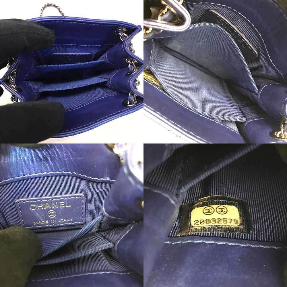 CHANEL Blue Lambskin Leather Shoulder Bag - Picture 6 of 7